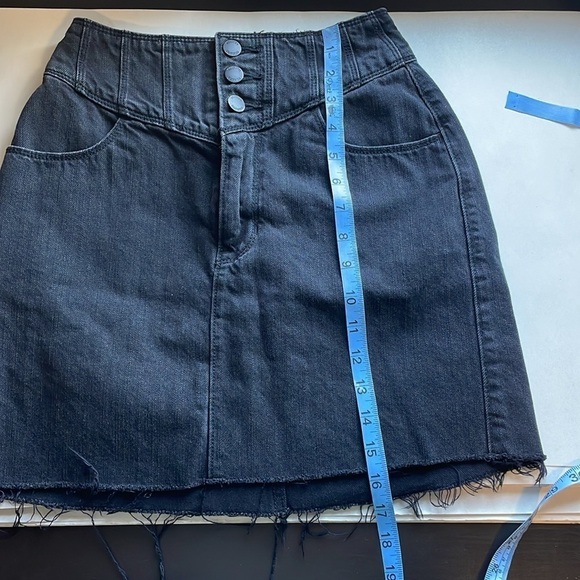 Hollister High Waist Denim Skirt 26 Black Jean 3 Frayed Faded Distressed Mini - Picture 13 of 13